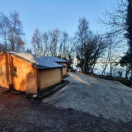 Stunning Log Cabin On The Lake Villa Portroe Exterior photo