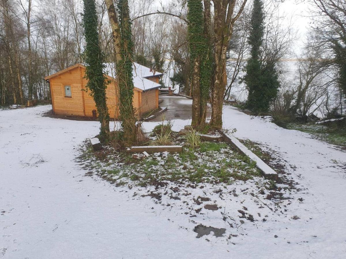 Stunning Log Cabin On The Lake Portroe Exterior photo