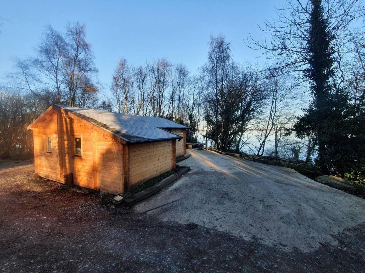 Stunning Log Cabin On The Lake Villa Portroe Exterior photo